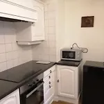 Charming Duplex In Center